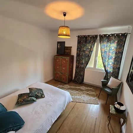 Maison De Ville, Spacieuse Et Cosy